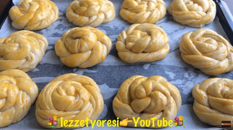 Hamur İşinin Yeni Modası Gül Poğaça Tarifi 1