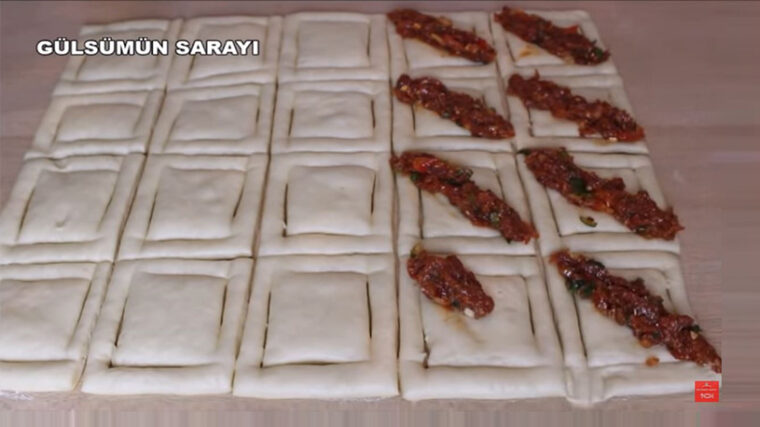 Yemeye Kıyamayacağınız Çörek Börek Tarifi 1