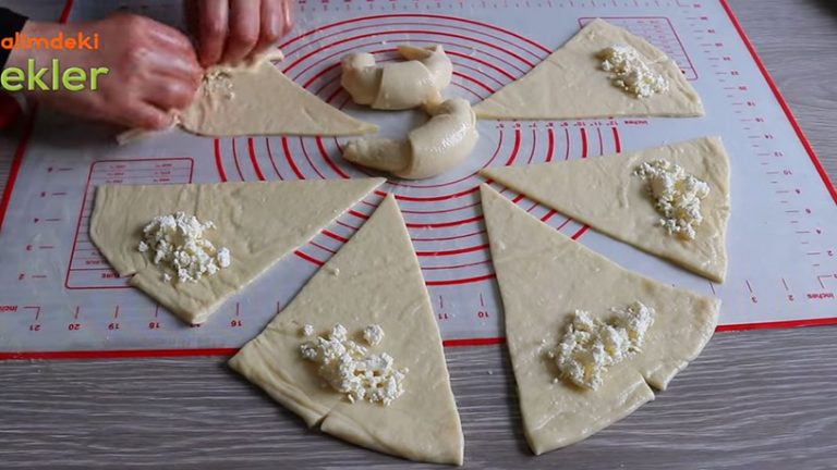 Şipşak Hazır Çok Katlı İkramlık Poğaça Tarifi