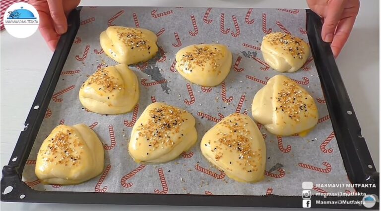 Şekli Olay Okul Beslenmesine Cepli Poğaça Tarifi