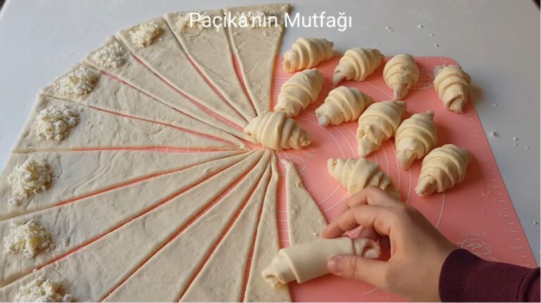 Katmer Poğaça Herşey Diyebileceğiniz İkramlık Tarifi