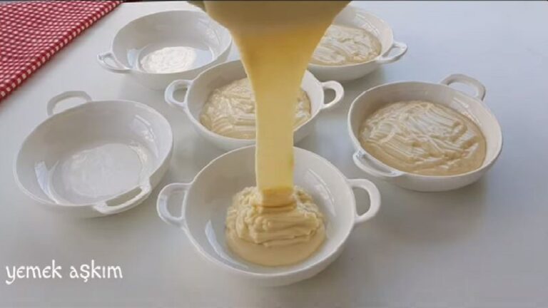 İkramlık Tatlılardan Sıcakken Başka Soğukken Başka Lezzetli Tarif