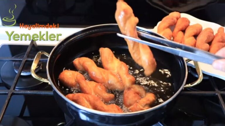 İkramlık Bütün Sofralara Yağ Çekmeyen Hamur Kızartması Tarifi