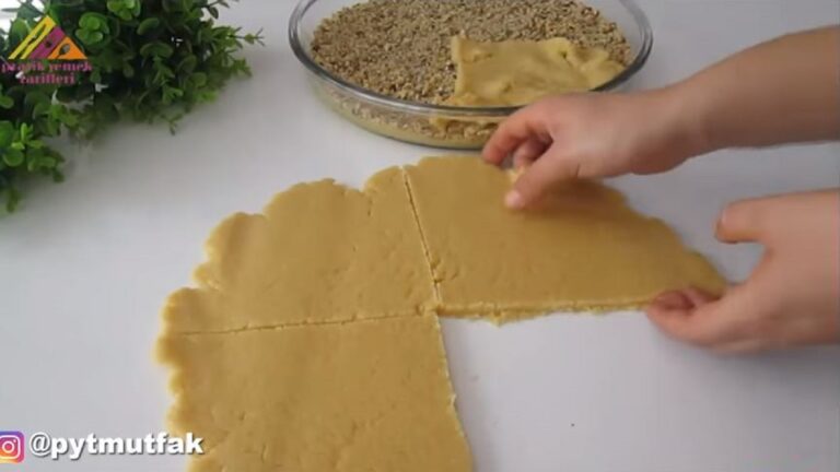 Yufka Açmadan 2 Kat Yeni Moda Baklava Tarifi