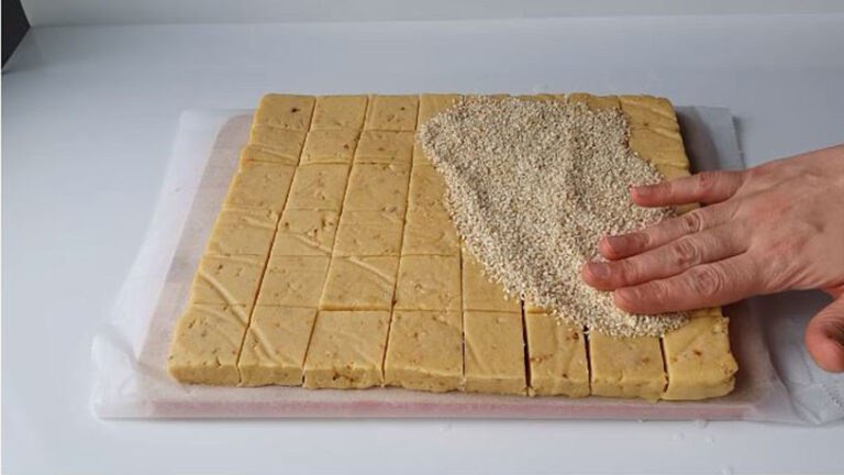 Su Sayesinde Bayatlamayan Kurabiye Tarifi