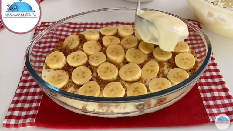 Böylesi Pastanede Yok Kaşık Pastası Tarifi