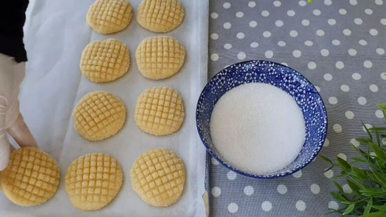 Sıvıyağlı Şeker Kaplamalı Kurabiye Tarifi