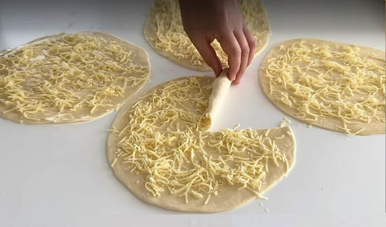 Çocukların Bile Yapabileceği Pratik İkramlık Tarifi