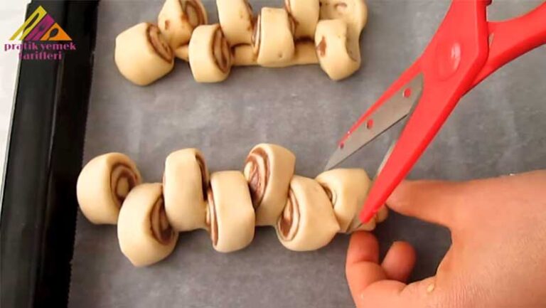 Şekline Hayran Bırakan İçli İkramlık Çörek Tarifi