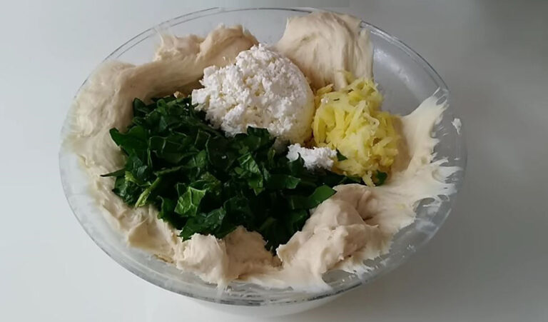 Fark Yaratan Çaya Kahvaltıya İkramlık Çörek Tarifi