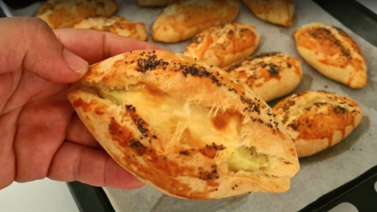 Asla Yanıltmayan Yıllara Meydan Okuyan Poğaça Tarifi