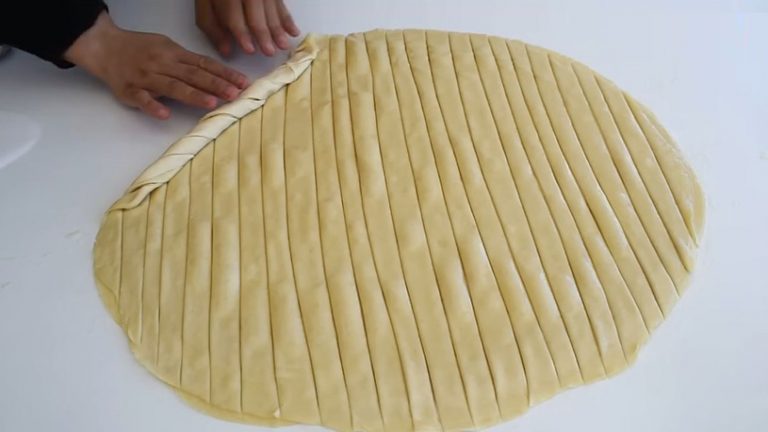 Haftada Hergün Yapmak İsteyeceğiniz Börek Tarifi