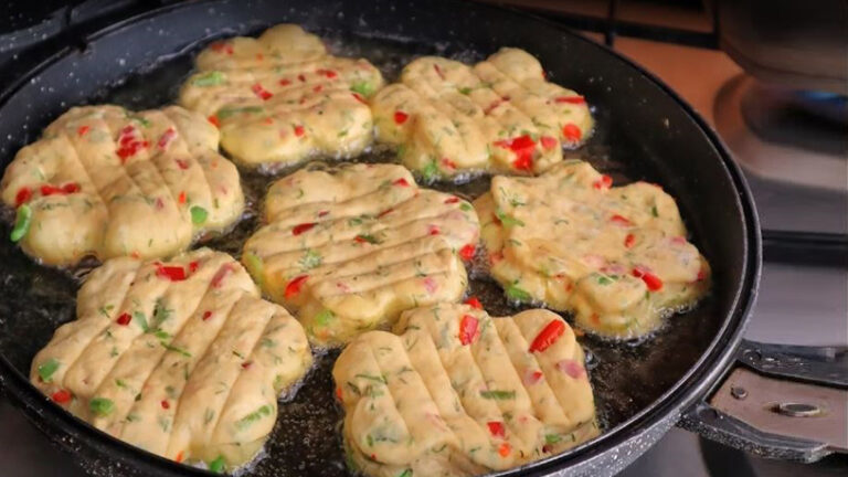 1 Yumurta İle Saniyede Sofrada Çörek Tarifi