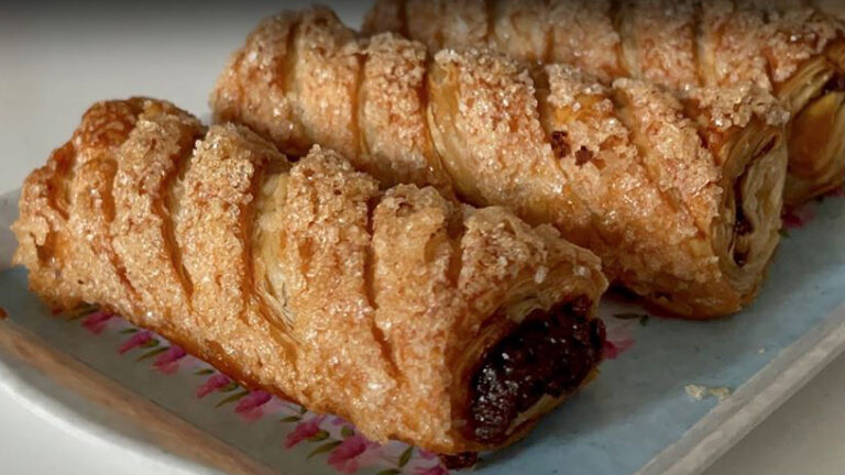 Çıtır Çıtır Un Gibi Dağılan Müthiş Tatlı Tarifi