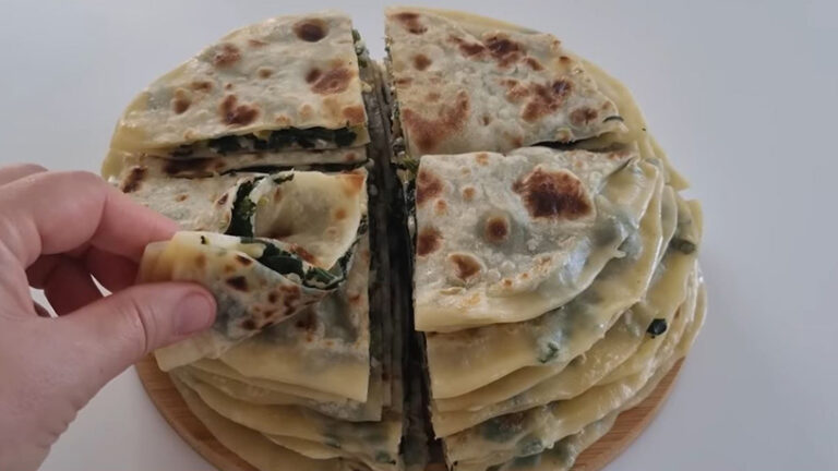 Deneyin Ispanak Sevmeyenlerin Bile Hergün İsteyeceği Hamur İşi Tarifi