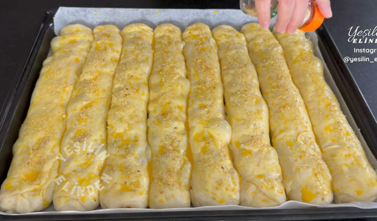 İlk Kez Mutfağa Girenlerin Favorisi Olan İkramlık Tarifi