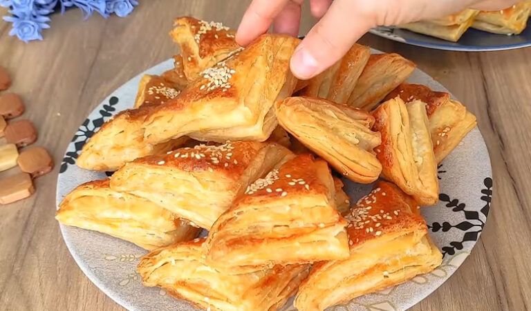 Maden Suyu İle Zirve Lezzette İkramlık Börek Tarifi