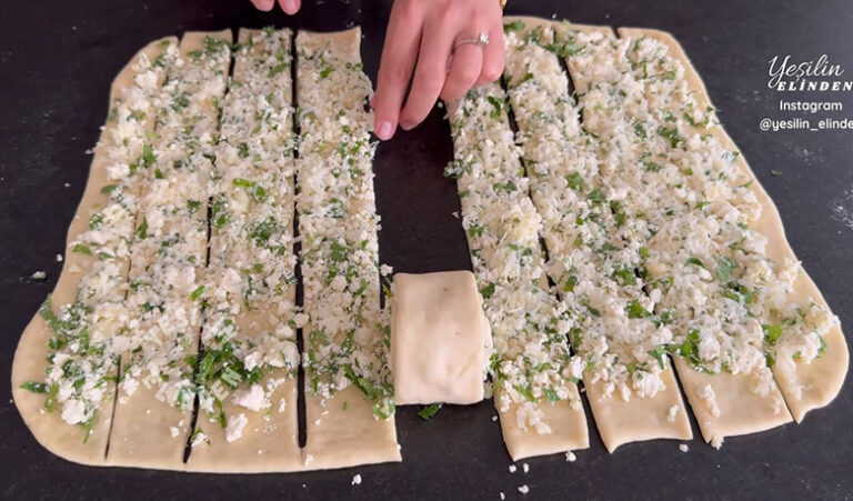 Sofrayı Şenlendiren Simit Şekilli İkramlık Tarifi