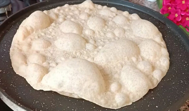 Annelerin Yöntemi İle İkramlık Yufka Köy Ekmeği Tarifi