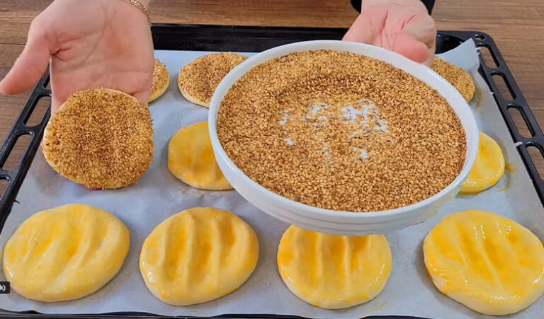 Akşam Dolaba Koy Sabah Pişir İkramlık Tepsi Poğaça Tarifi