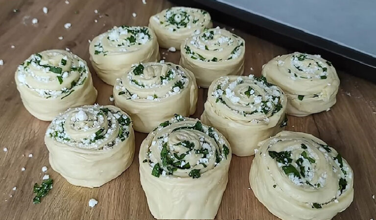 Denemeyen Pişman Olur Pratik İkramlık Mini Börek Tarifi