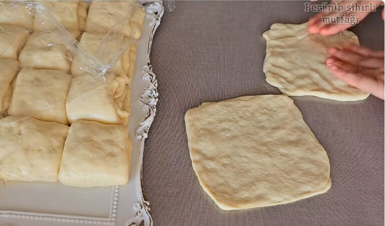 Görmediğiniz Teknikli Pofuduk İkramlık Pişi Tarifi